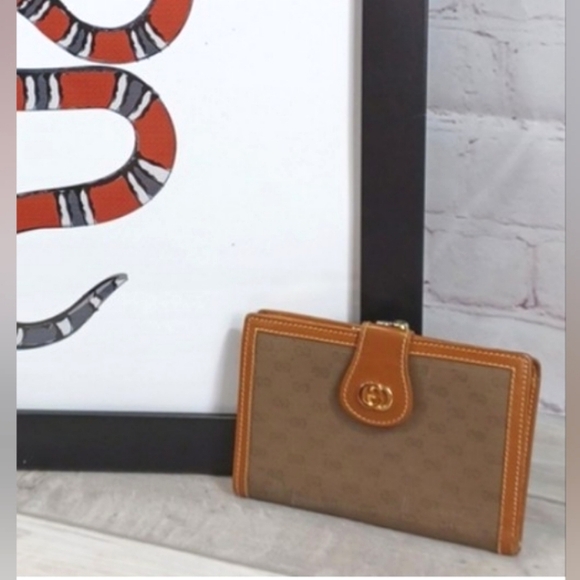 Gucci Handbags - Vintage Gucci Wallet